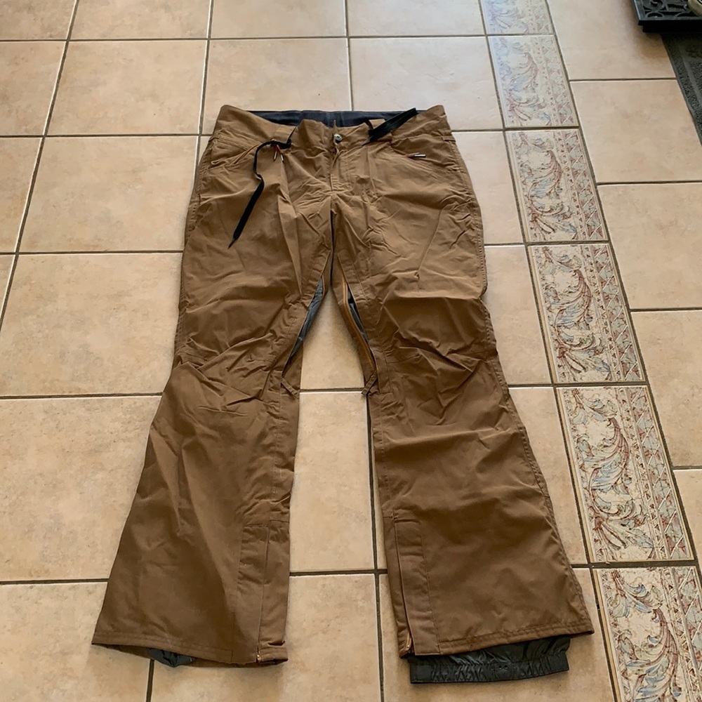 32 Snowboarding pants